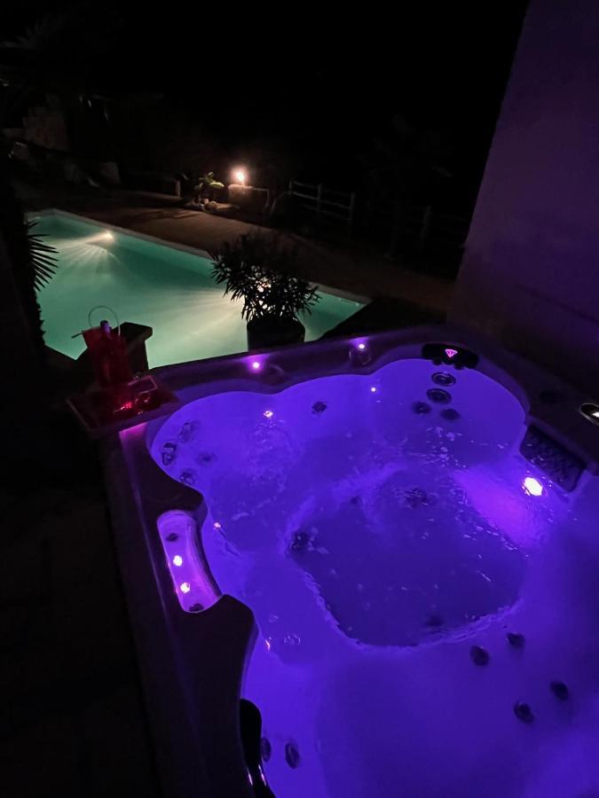 Saint-Rome-de-Tarn Chambre Au Calme Avec Spa Privatif Gratuit Sud Aveyron Les Palmiers Des Causses المظهر الخارجي الصورة